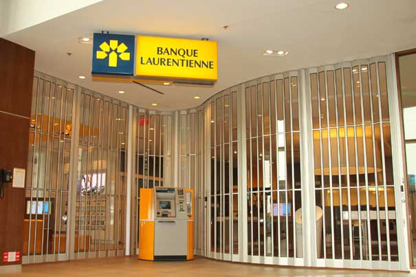 Mobilflex Royal side-folding closure system detail