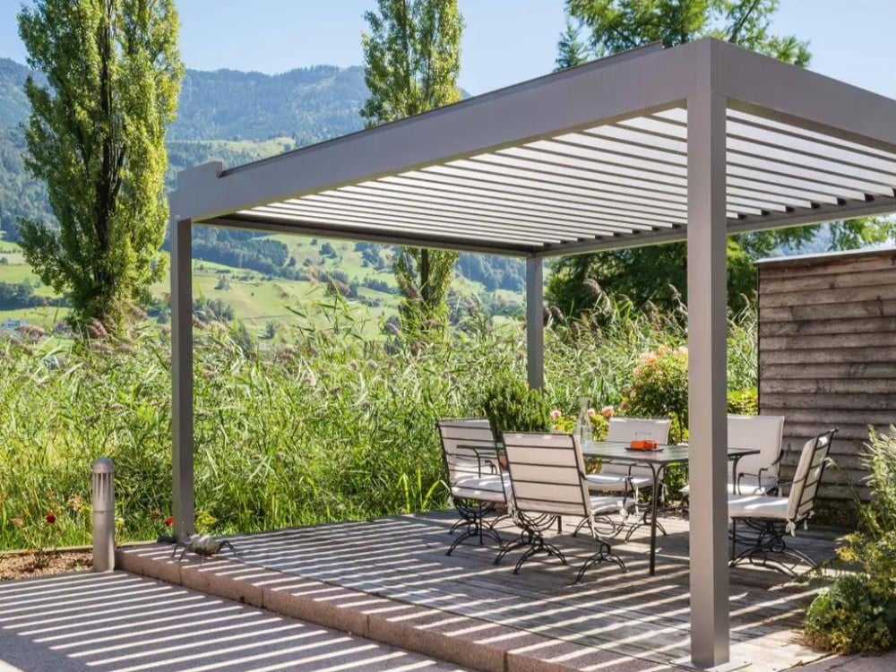 BAVONA hardtop pergola