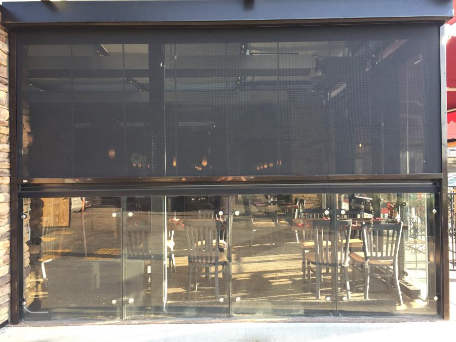 Restaurant patio screen